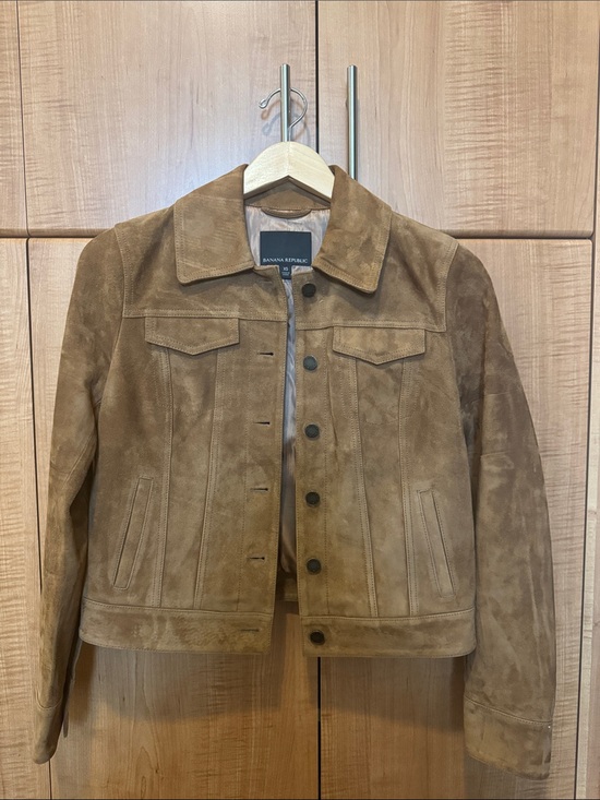 Banana Republic Jackets & Blazers - Banana Republic Suede Trucker Jacket - Brown